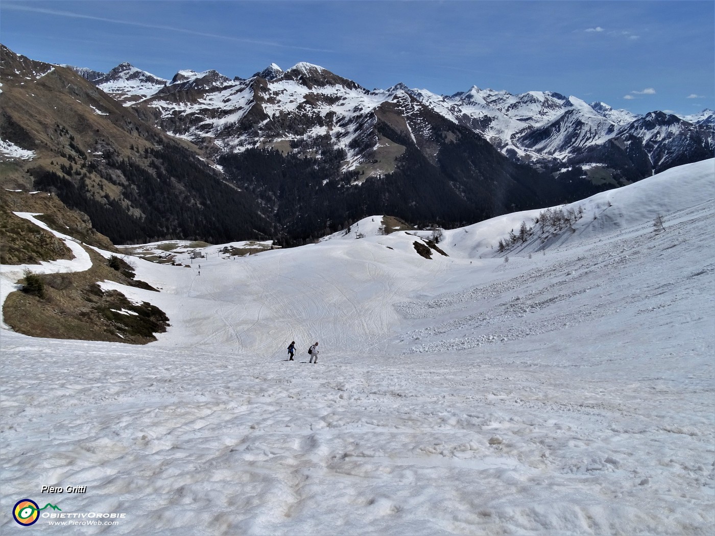 32 Scendendo l'innevato Vallone dei Sessi.JPG